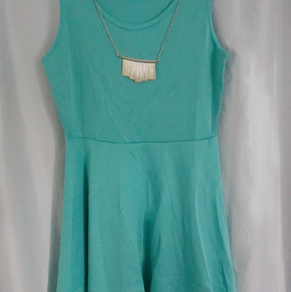 Neon Dresses - Picture 3 of 3